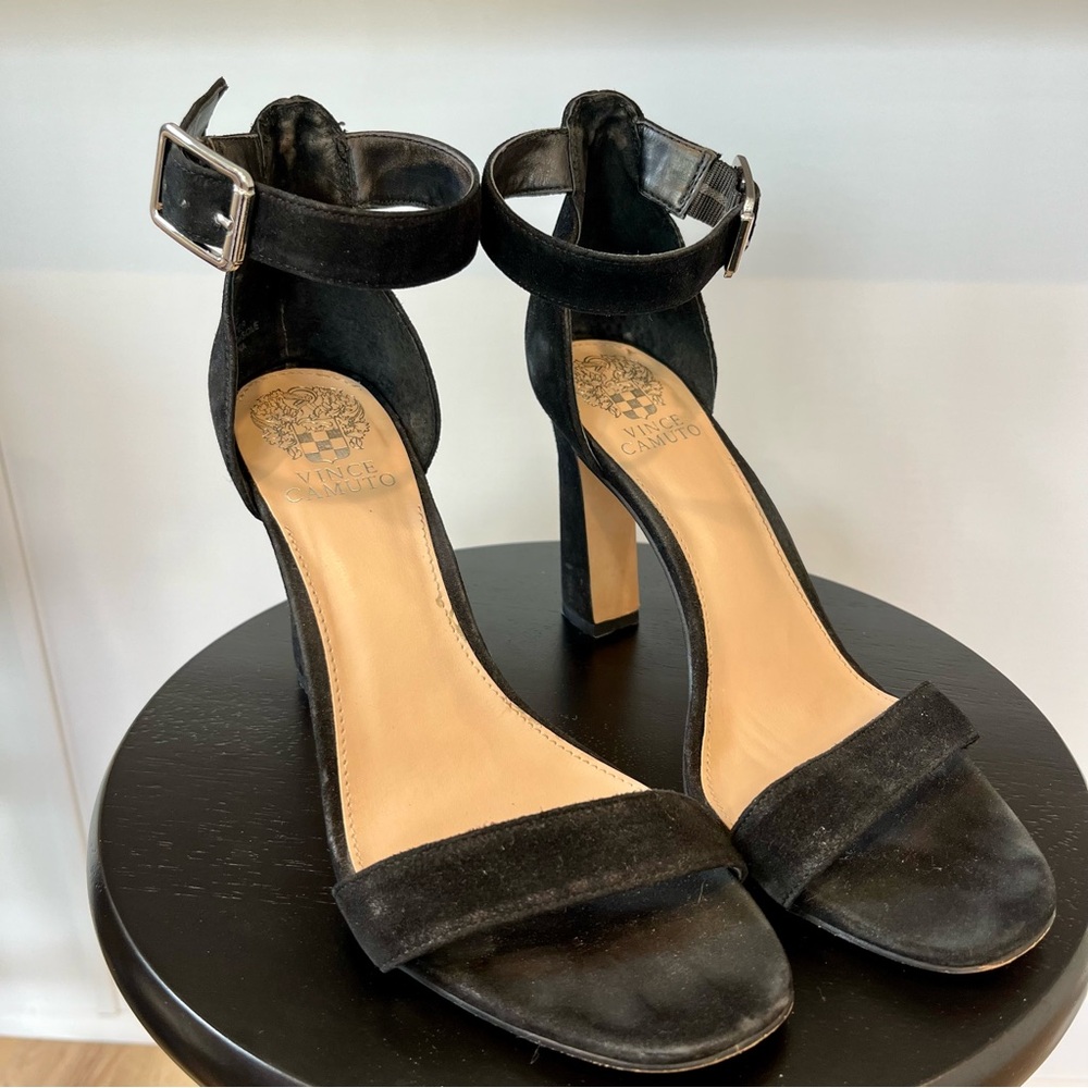 Vince Camuto ankle strap heels - Picture 3 of 8